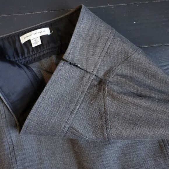 Banana Republic Stretch Pencil Skirt - Picture 5 of 7